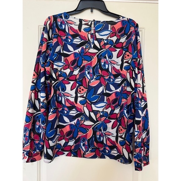 J. CREW FLORAL TOP - SIZE M - Picture 2 of 3